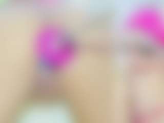 Live cam show with Daki-Ume - Butt Plug on Stripli.com