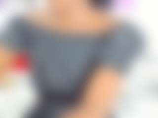 Live cam show with Ebony-jeane - Ebony Teen (18+) on Milfs Live