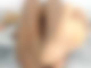 Live cam show with Ebony-jeane - Black Amateur on milfzrlive.com