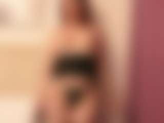 Live cam show with CassieHilton - Robe on testsause.com