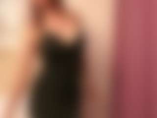 Live cam show with CassieHilton - Housewife on fapnchat
