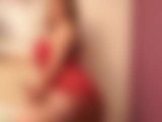 Live cam show with CassieHilton - Middle Aged on Mixed Magazine Live