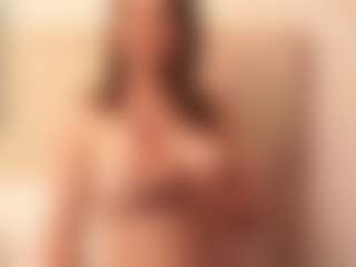 Live cam show with CassieHilton - Red Hair on AdultVida.com