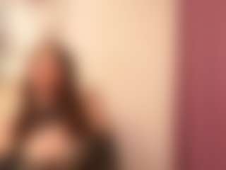 Live cam show with CassieHilton - Bedroom Red Hair on Camsoda