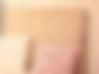 Live cam show with CassieHilton - Middle Aged on liverealitysex.com
