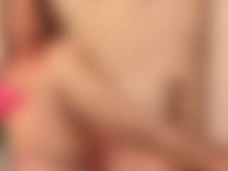 Live cam show with CassieHilton - Middle Aged on Dare Cams