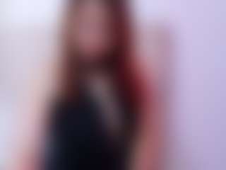 Live cam show with CassieHilton - Wife on TeamSkeetLive