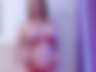 Live cam show with CassieHilton - Fingers on Camsoda
