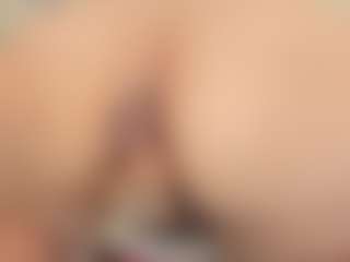 Live cam show with Ada Porter - Oil on parknlotfishbdy