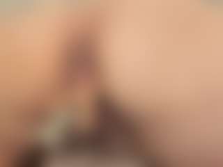 Live cam show with Ada Porter - Doggy on luckytryst.com
