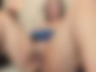 Live cam show with Ada Porter - Chubby on StripNow