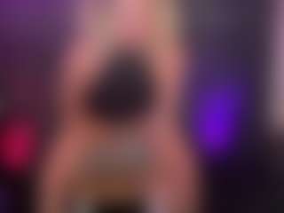 Live cam show with AmJ4play - Interactivetoy Mature on Camming Site