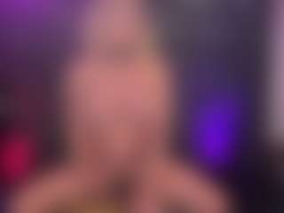 Live cam show with AmJ4play - Cougar on realtime-chat
