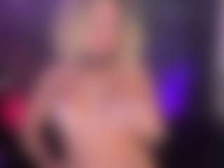 Live cam show with AmJ4play - Blue Eyes on Camiplay Live