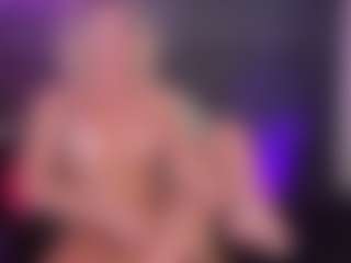Live cam show with AmJ4play - Tease Mature on Camming Site