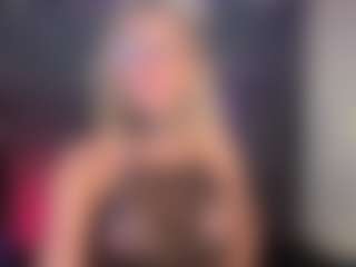 Live cam show with AmJ4play - Amateur MILF on CamClone