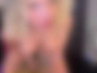 Live cam show with AmJ4play - Blonde Hair MILF on Sweet Sext