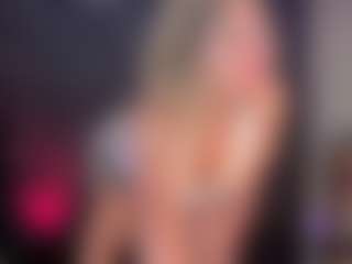 Live cam show with AmJ4play - Wife on camwithhim.com
