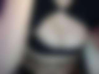 Live cam show with HaruDeyong - Foot Fetish on CamwithHer