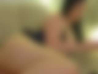 moniqque's Live Sex Cam Show
