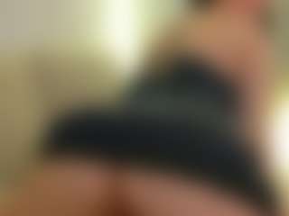 moniqque's Live Sex Cam Show