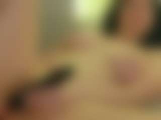 moniqque's Live Sex Cam Show