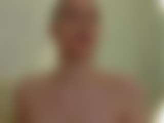 moniqque's Live Sex Cam Show