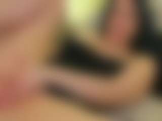 Live cam show with moniqque - Fingering on madthumbs