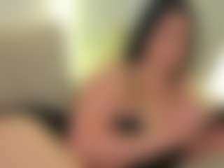 moniqque's Live Sex Cam Show