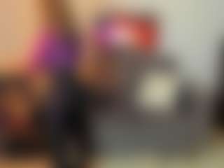samantha-hot19's Live Sex Cam Show