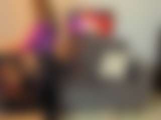 samantha-hot19's Live Sex Cam Show