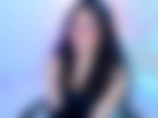 Live cam show with serafina_bianchi - Bedroom on CamClone