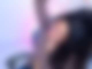 Live cam show with serafina_bianchi - Drinking on Milfs Live