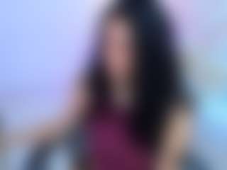 Live cam show with serafina_bianchi - Petite on TeamSkeetLive