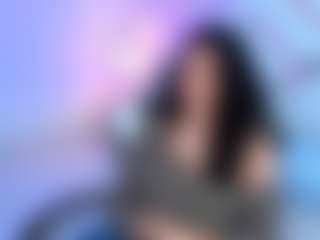 Live cam show with serafina_bianchi - Brown Hair on Camsoda
