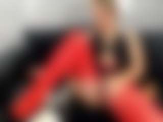 Live cam show with sammy-kat - Living Room on liverealitysex.com