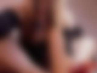Live cam show with sammy-kat - Living Room on xfollow cams