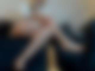 Live cam show with sammy-kat - Living Room on https://playwithruby.com