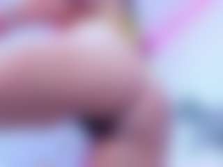 Live cam show with Shalom - Handjob on CamwithHer