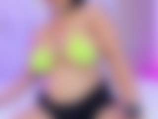 Live cam show with Shalom - Tittyfuck on CamwithHer