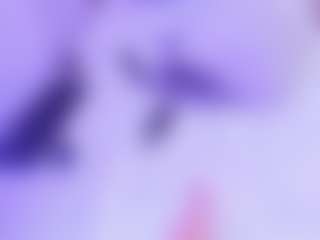Shalom MILF webcam performer live streaming
