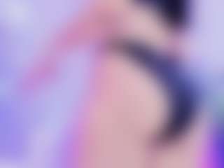 Live cam show with Shalom - Public on Camsoda