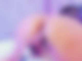Live cam show with Shalom - Lush MILF on Free Soda