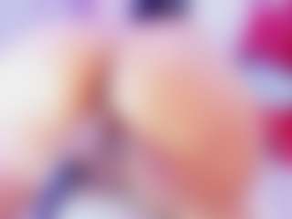 Live cam show with Shalom - Fingering MILF on Camsoda