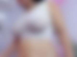 Live cam show with Shalom - Bikini on Dolls Live