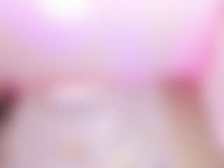 Live cam show with Shalom - Petite MILF on SpunkLive