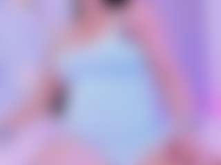 Live cam show with Shalom - Solo on Camsoda