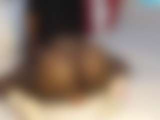 Live cam show with Sweet-sydney - Ebony Shaved Pussy on Camiplay Live