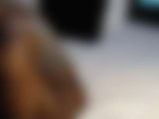 Live cam show with Sweet-sydney - Black Shaved Pussy on Pornisteam.com