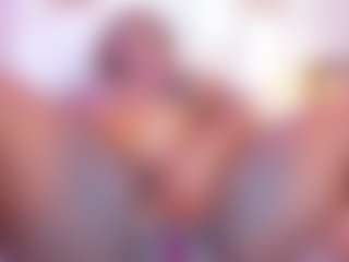 Live cam show with ChannelCarter - Black Squirt on googirlz